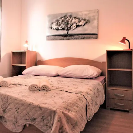 Ea Apartment